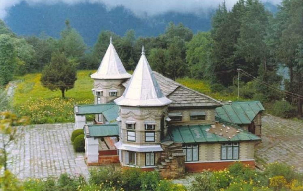 Narayan Ashram, Dharchula