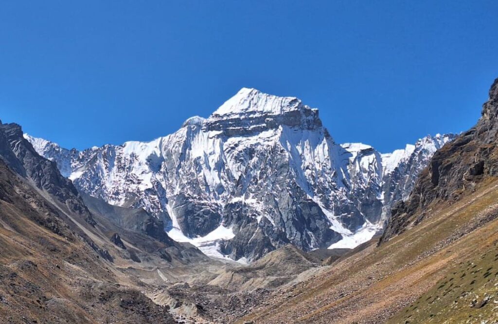 Adi Kailash Darshan by Helicopter